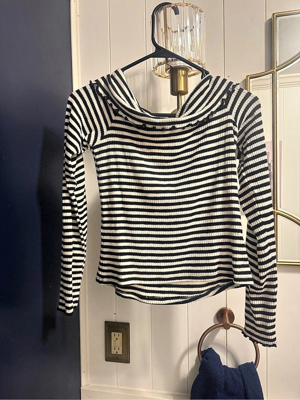 Abercrombie & Fitch Striped Scoop Neck Sweater Size Small